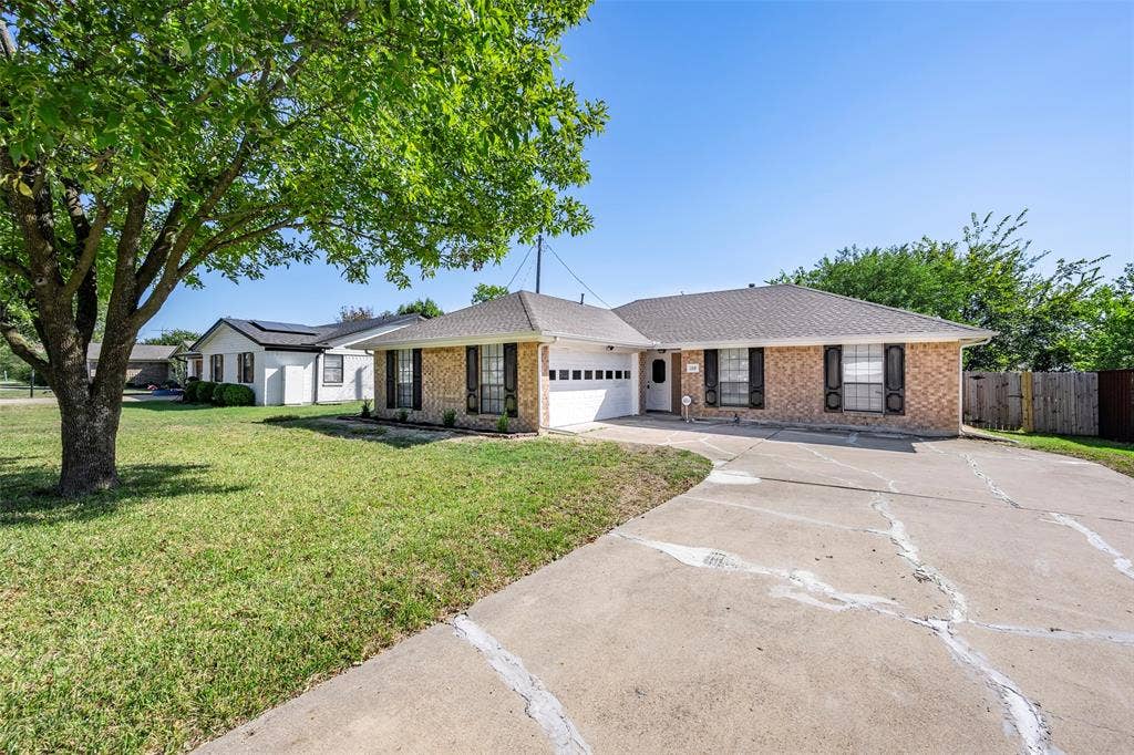 109 E Willow Lane, Princeton, TX 75407 109 E Willow Lane, Princeton, TX 75407