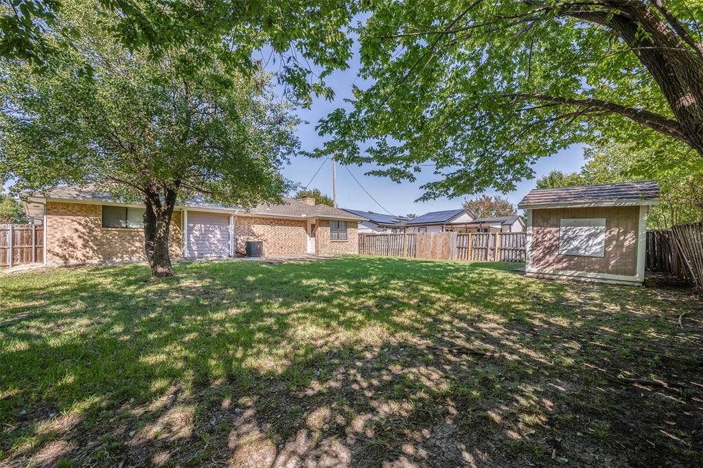109 E Willow Lane, Princeton, TX 75407 109 E Willow Lane, Princeton, TX 75407