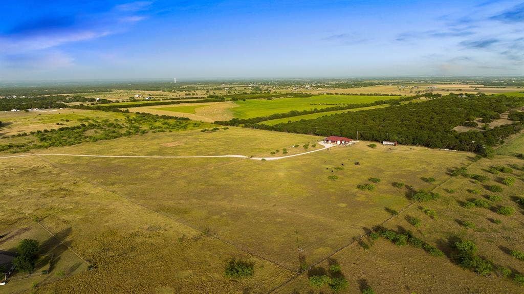 1095 Austin Hines Drive, China Spring, TX 76633 1095 Austin Hines Drive, China Spring, TX 76633
