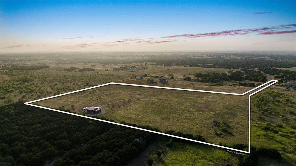 1095 Austin Hines Drive, China Spring, TX 76633 1095 Austin Hines Drive, China Spring, TX 76633