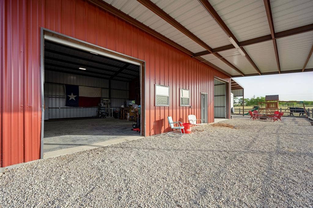 1095 Austin Hines Drive, China Spring, TX 76633 1095 Austin Hines Drive, China Spring, TX 76633