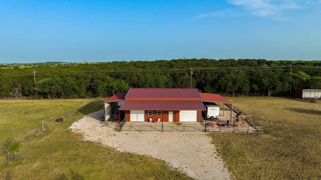 1095 Austin Hines Drive, China Spring, TX 76633 1095 Austin Hines Drive, China Spring, TX 76633