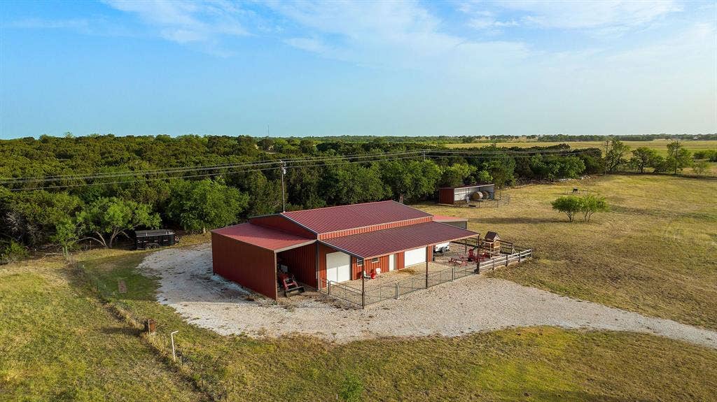 1095 Austin Hines Drive, China Spring, TX 76633 1095 Austin Hines Drive, China Spring, TX 76633