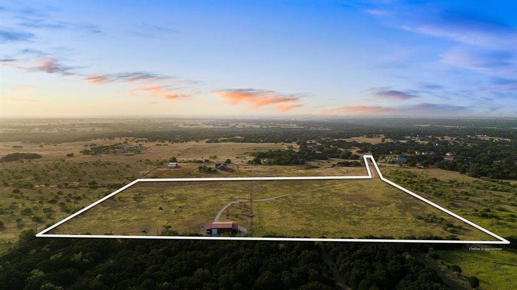 1095 Austin Hines Drive, China Spring, TX 76633 1095 Austin Hines Drive, China Spring, TX 76633