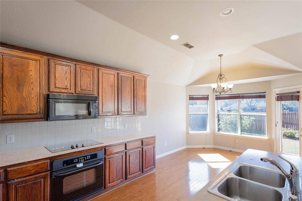 5800 Tribune Way, Plano, TX 75094 5800 Tribune Way, Plano, TX 75094