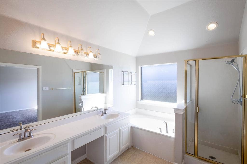 5800 Tribune Way, Plano, TX 75094 5800 Tribune Way, Plano, TX 75094