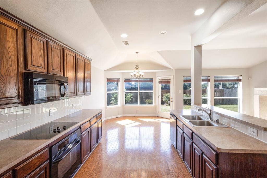 5800 Tribune Way, Plano, TX 75094 5800 Tribune Way, Plano, TX 75094