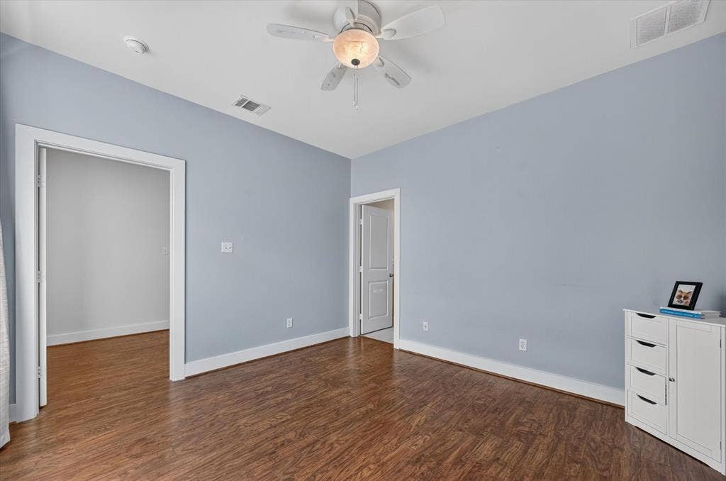Secondary bedroom can used as office or bedroom