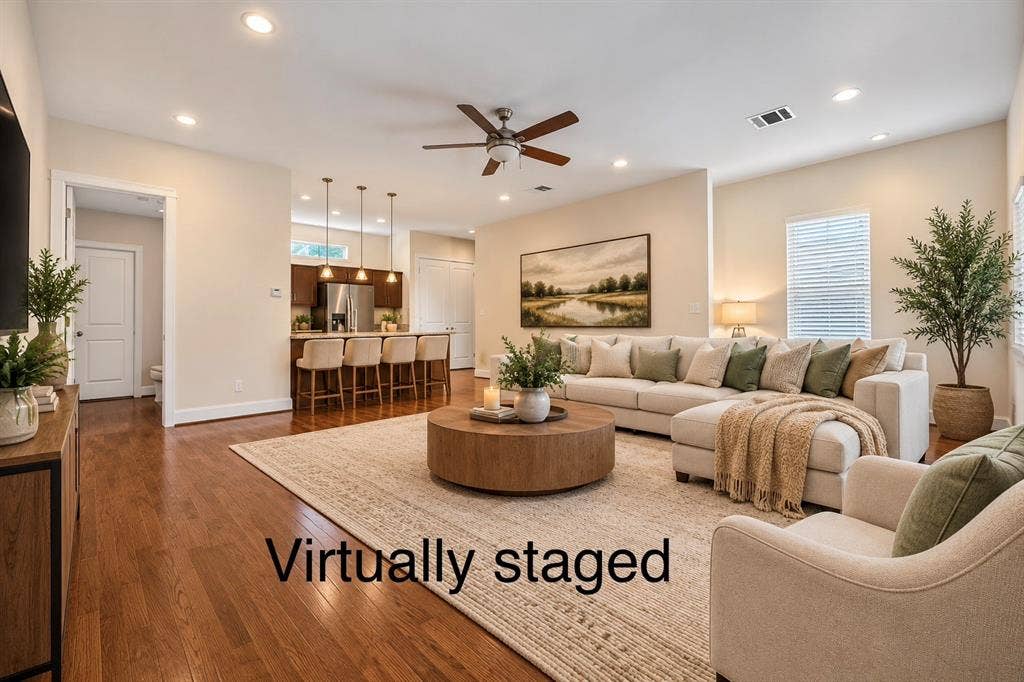 Virtually staged