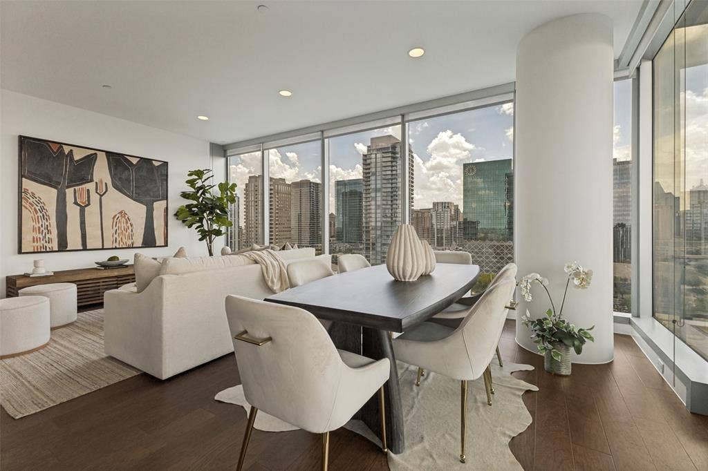 3130 N Harwood Street, #1701, Dallas, TX 75202 3130 N Harwood Street, #1701, Dallas, TX 75202