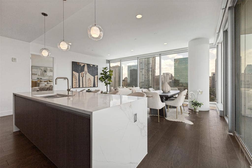 3130 N Harwood Street, #1701, Dallas, TX 75202 3130 N Harwood Street, #1701, Dallas, TX 75202