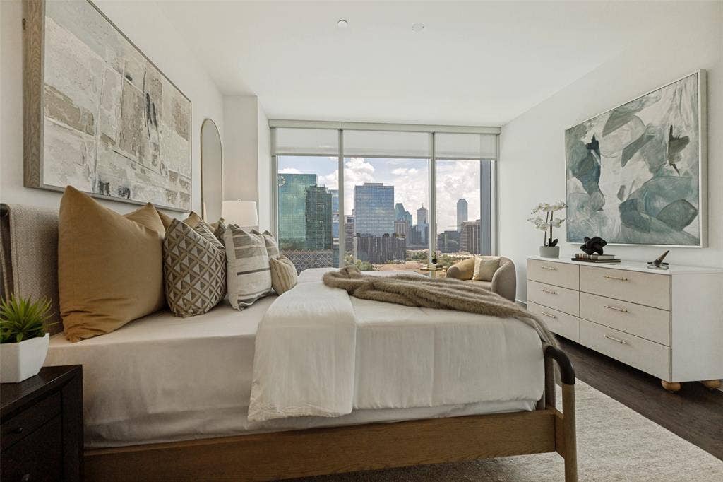 3130 N Harwood Street, #1701, Dallas, TX 75202 3130 N Harwood Street, #1701, Dallas, TX 75202
