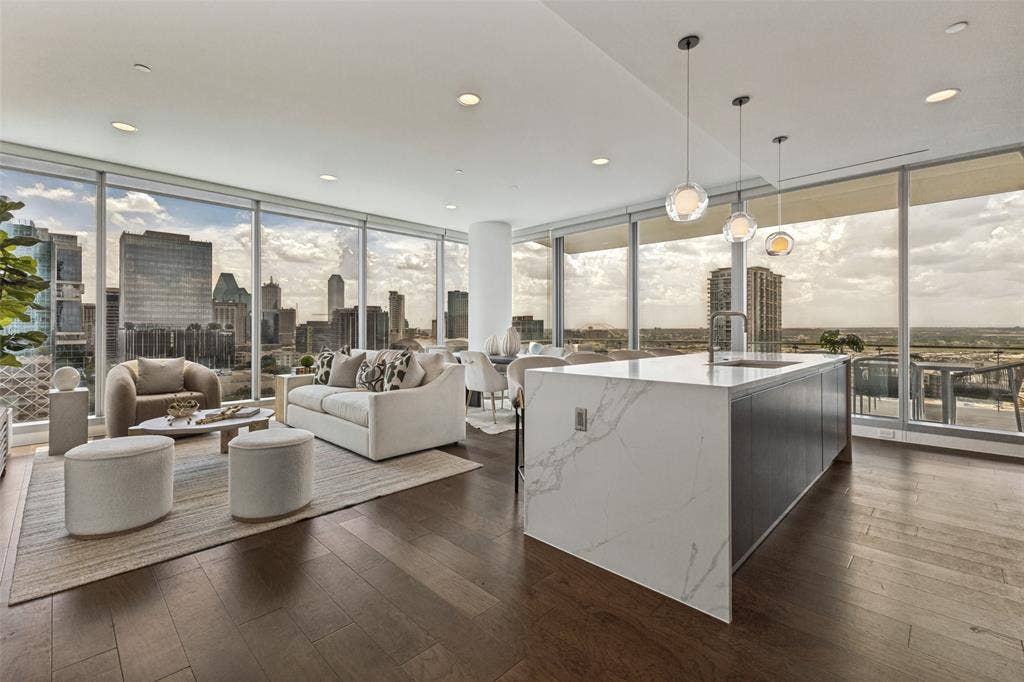 3130 N Harwood Street, #1701, Dallas, TX 75202 3130 N Harwood Street, #1701, Dallas, TX 75202