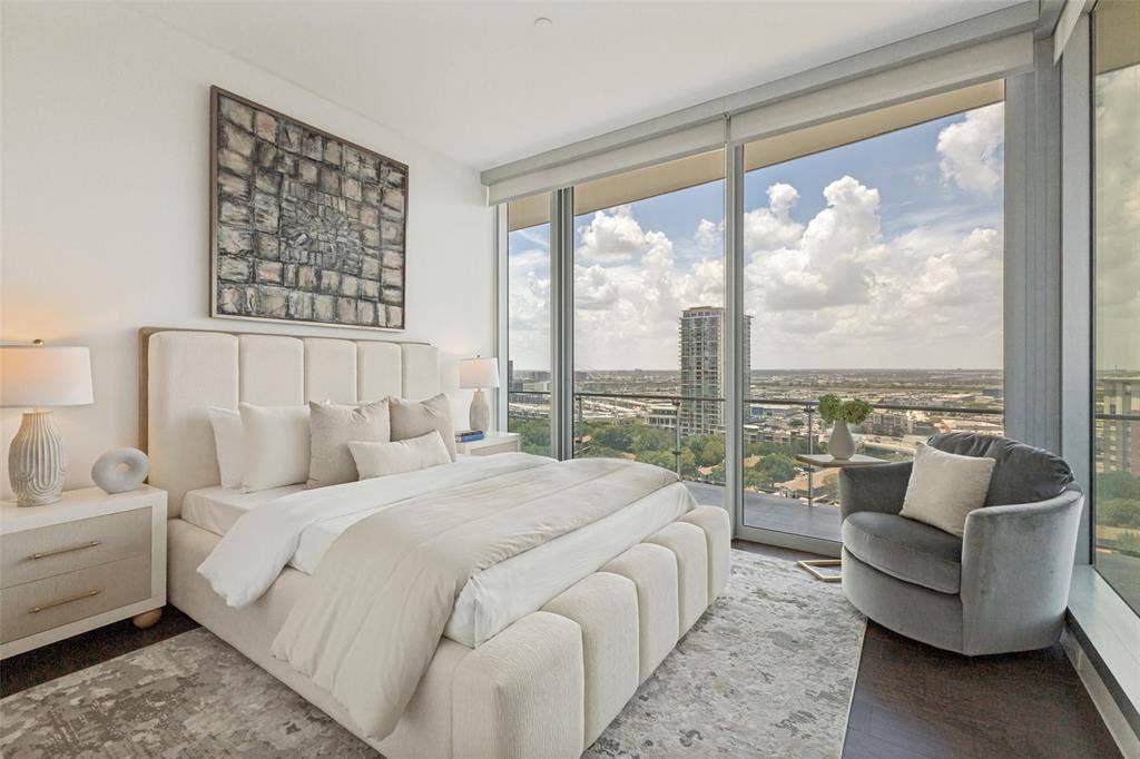 3130 N Harwood Street, #1701, Dallas, TX 75202 3130 N Harwood Street, #1701, Dallas, TX 75202