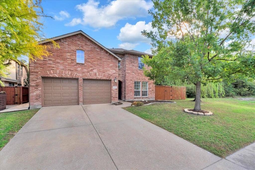 821 Honeywell Drive, Anna, TX 75409