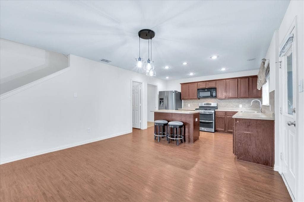 821 Honeywell Drive, Anna, TX 75409
