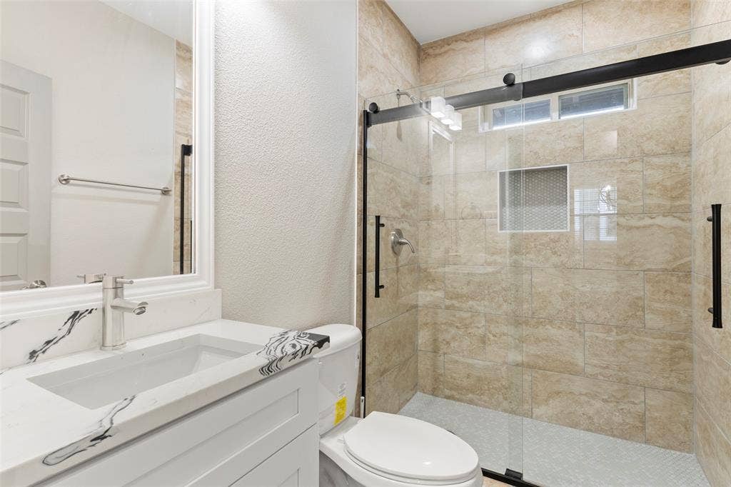 604 S Fitzhugh Avenue, Dallas, TX 75223 604 S Fitzhugh Avenue, Dallas, TX 75223