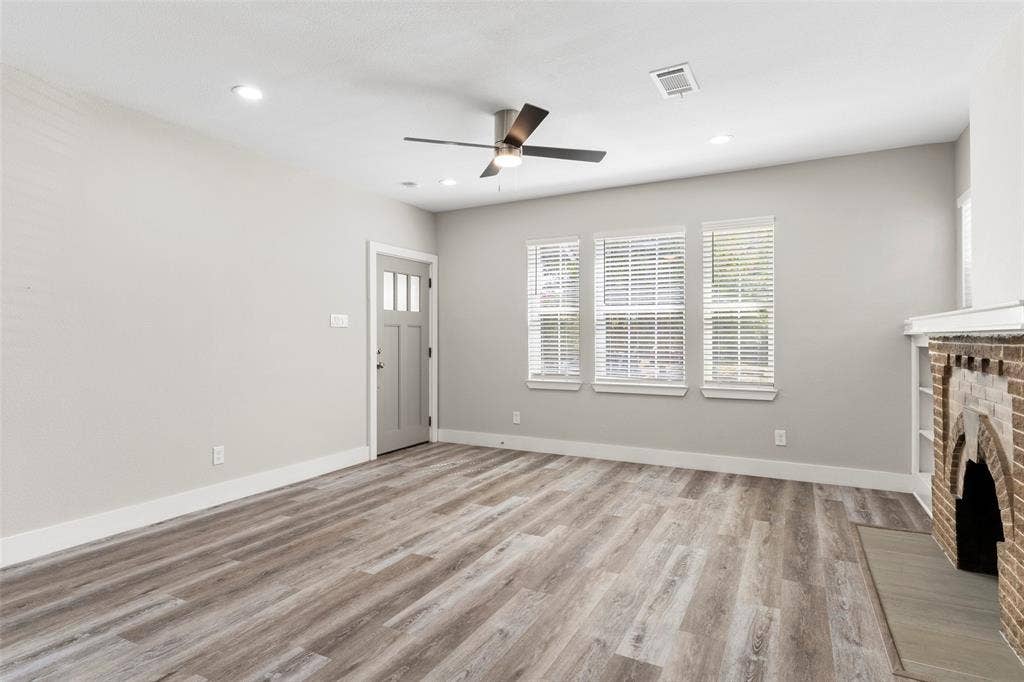 604 S Fitzhugh Avenue, Dallas, TX 75223 604 S Fitzhugh Avenue, Dallas, TX 75223