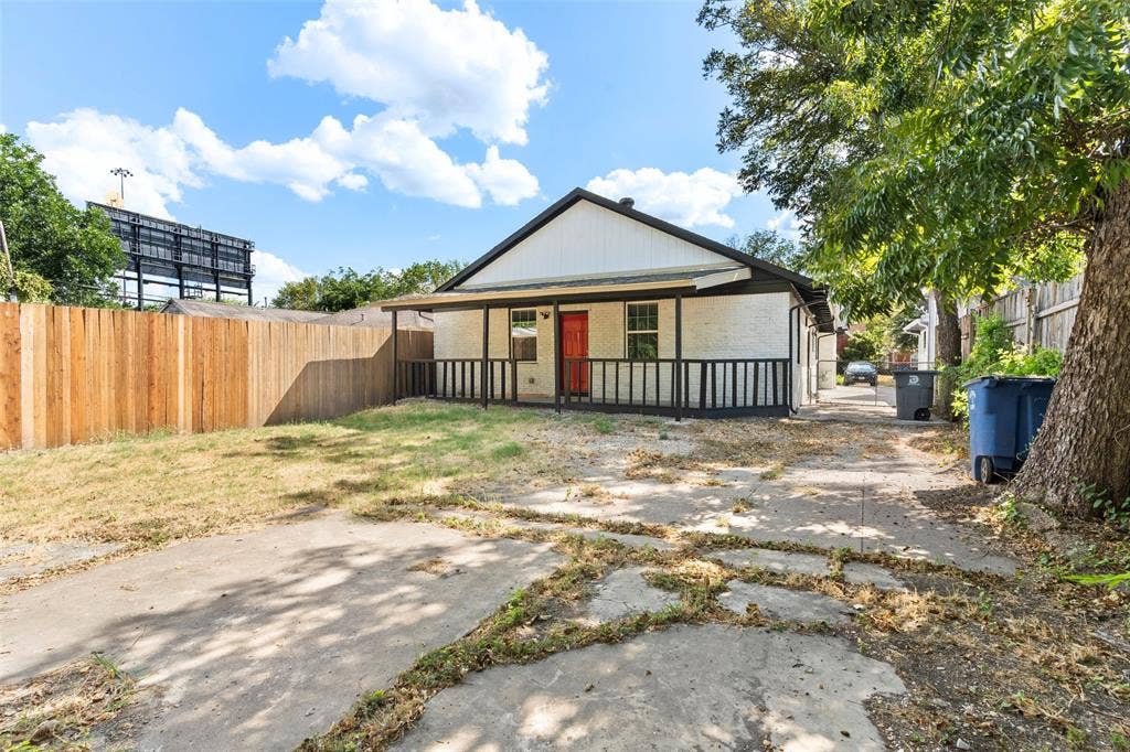 604 S Fitzhugh Avenue, Dallas, TX 75223 604 S Fitzhugh Avenue, Dallas, TX 75223