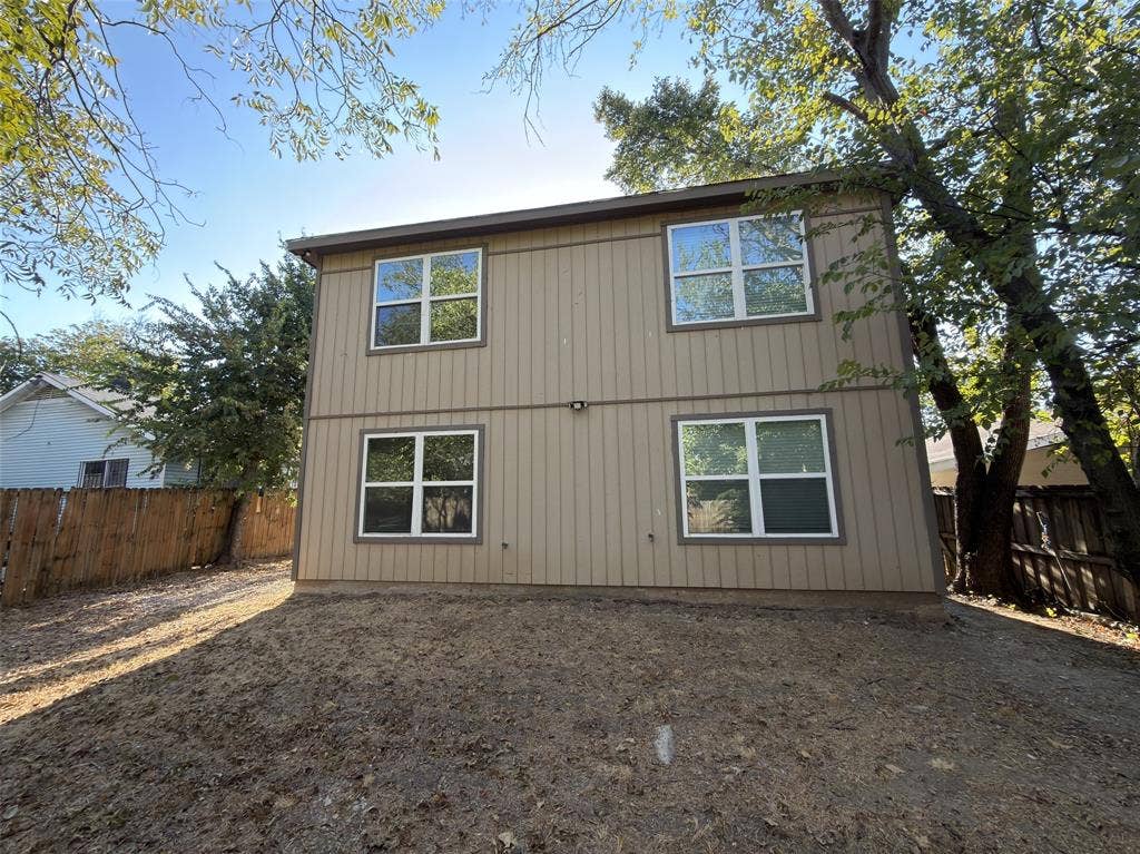 Back of duplex waiting for you to add a back patio.