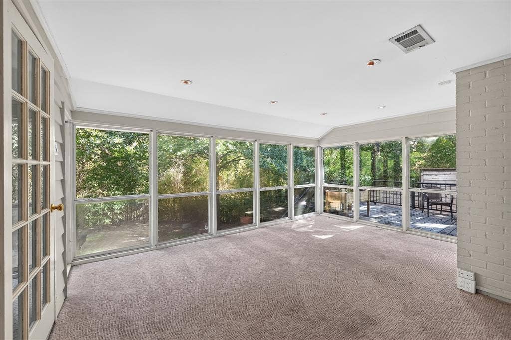 2518 Maple Springs Boulevard, Dallas, TX 75235 2518 Maple Springs Boulevard, Dallas, TX 75235