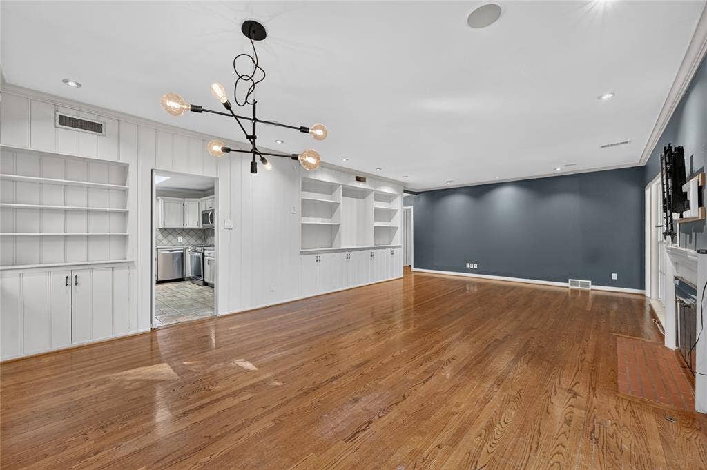 2518 Maple Springs Boulevard, Dallas, TX 75235 2518 Maple Springs Boulevard, Dallas, TX 75235
