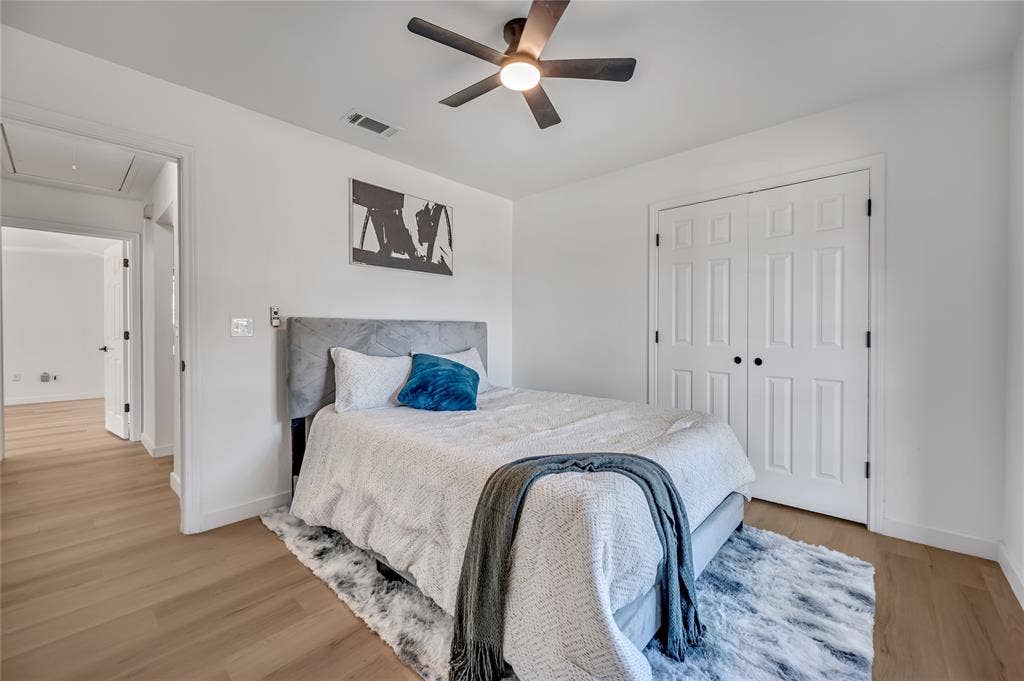 3106 University Drive, Rowlett, TX 75088 3106 University Drive, Rowlett, TX 75088