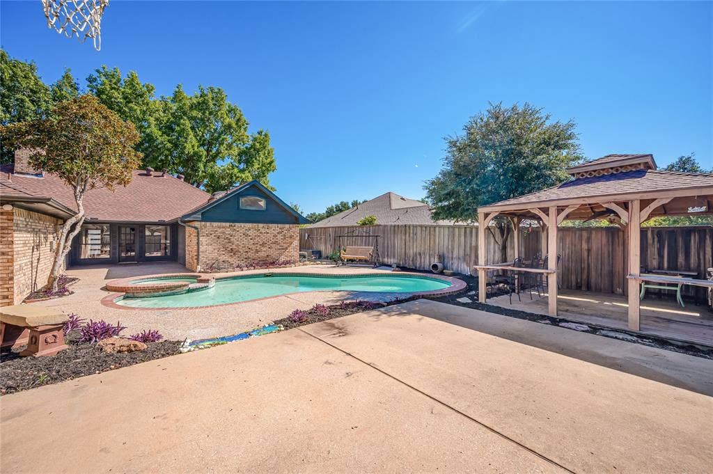 3106 University Drive, Rowlett, TX 75088 3106 University Drive, Rowlett, TX 75088