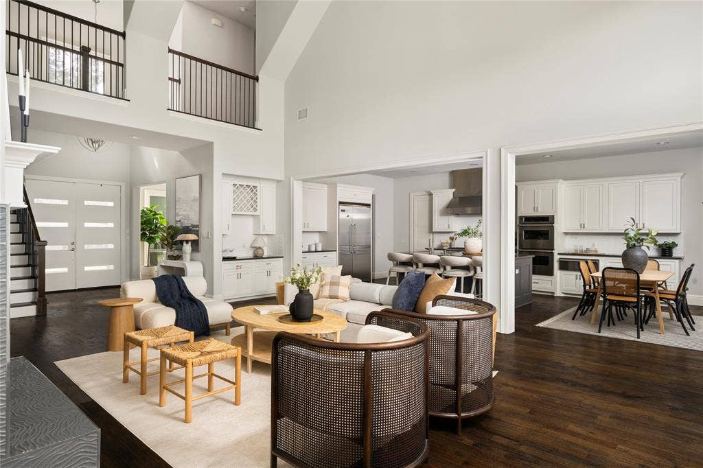 5517 Charlestown Drive, Dallas, TX 75230 5517 Charlestown Drive, Dallas, TX 75230