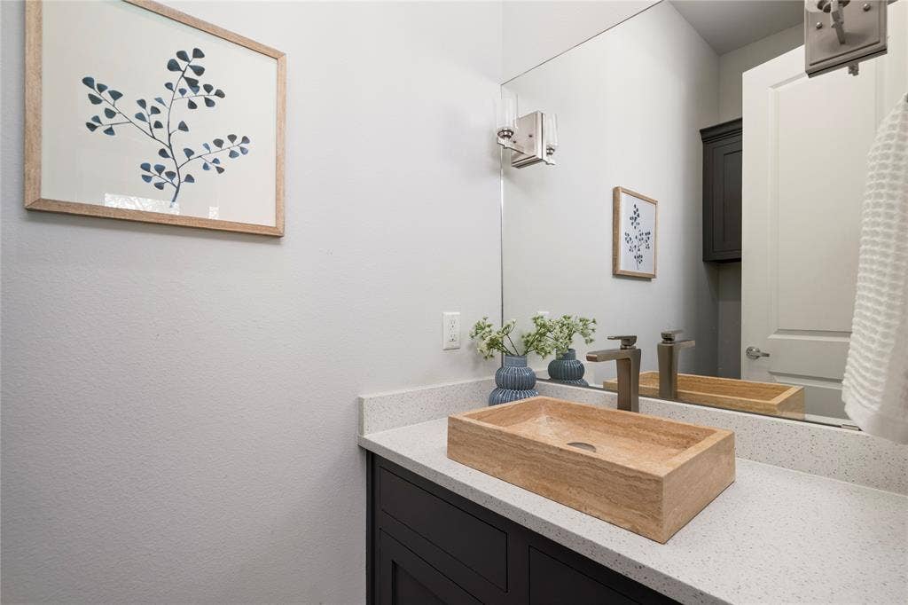 5517 Charlestown Drive, Dallas, TX 75230 5517 Charlestown Drive, Dallas, TX 75230