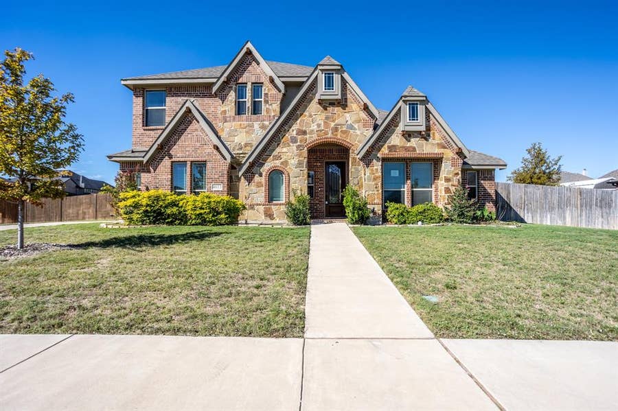 Property photo for 4613 Wildflower Way, Midlothian, TX