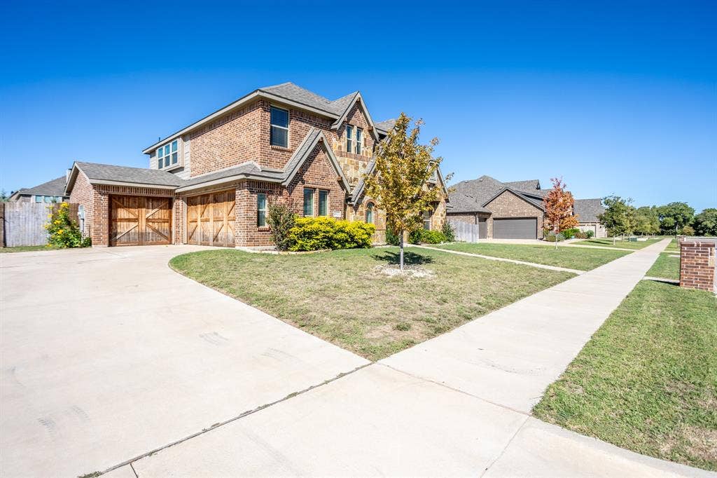 4613 Wildflower Way, Midlothian, TX 76065 4613 Wildflower Way, Midlothian, TX 76065