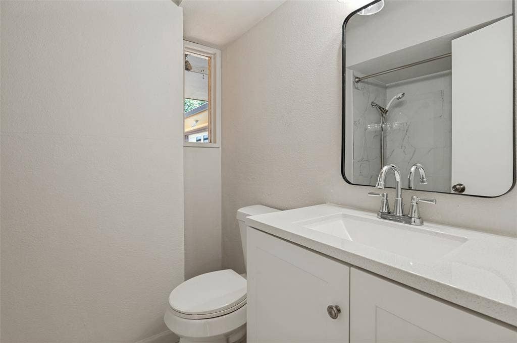 303 Merribrook Trail, Duncanville, TX 75116