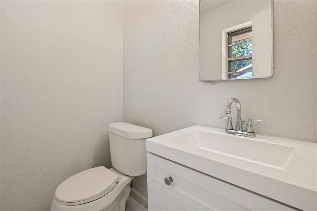 303 Merribrook Trail, Duncanville, TX 75116