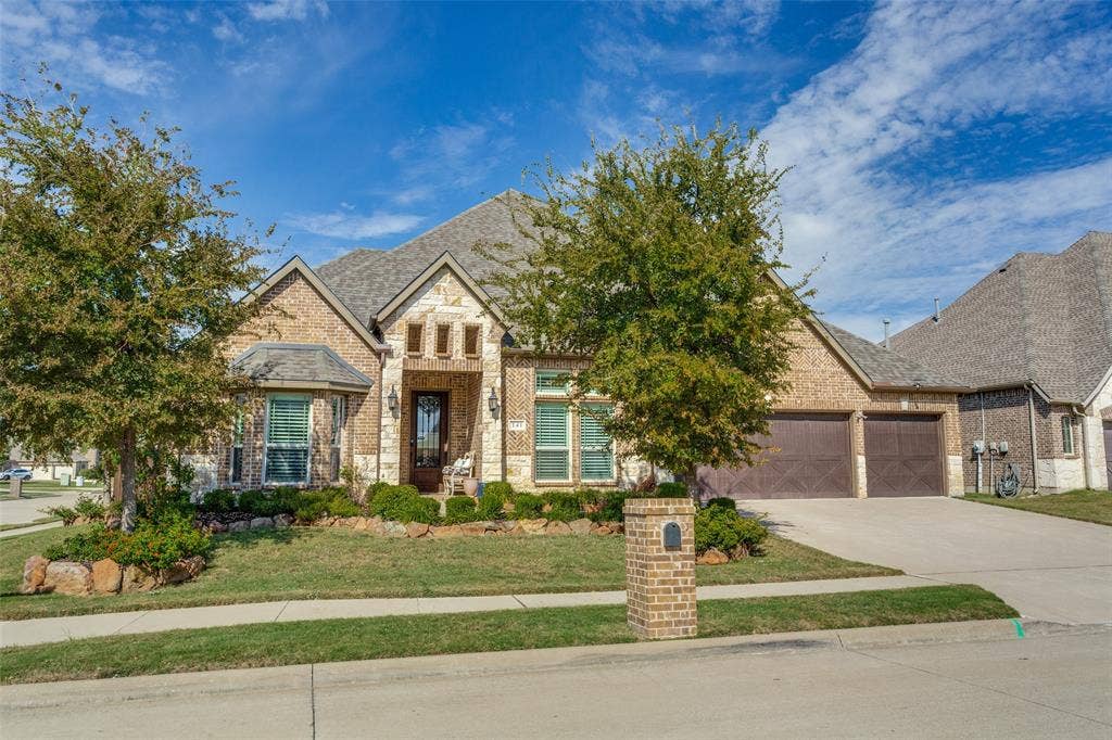 141 Kingsbury Lane, Prosper, TX 75078