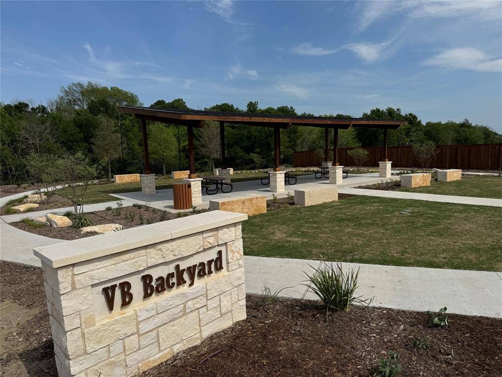2120 Paradise Valley Drive, Mesquite, TX 75149 2120 Paradise Valley Drive, Mesquite, TX 75149