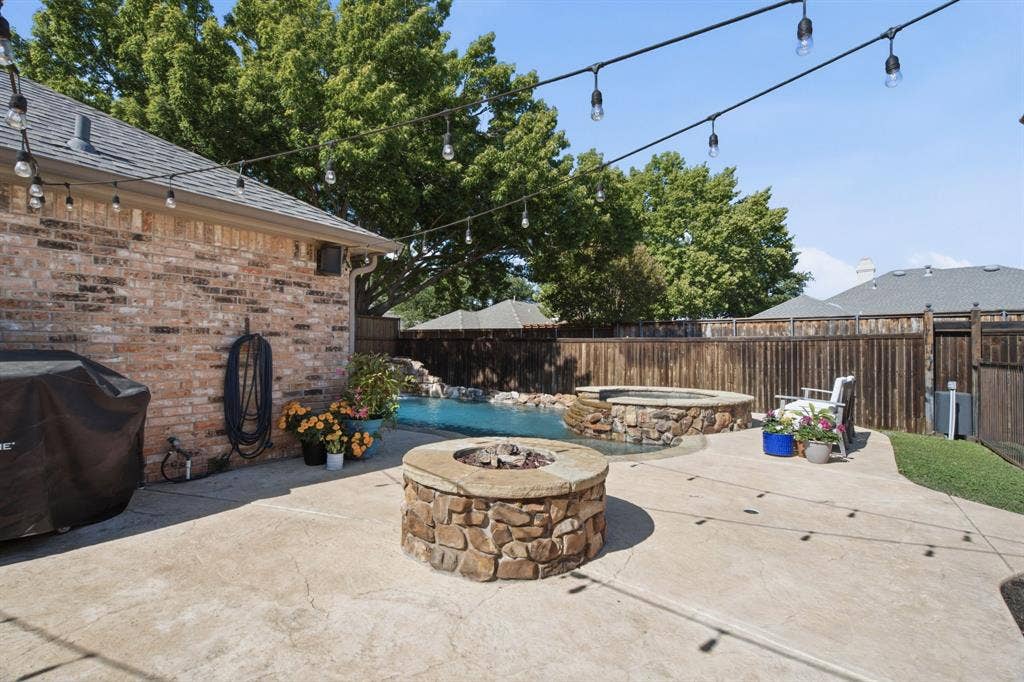 208 Steamboat Drive, Coppell, TX 75019