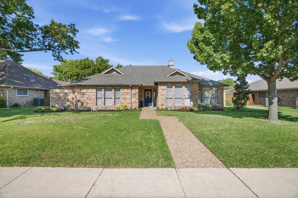 208 Steamboat Drive, Coppell, TX 75019
