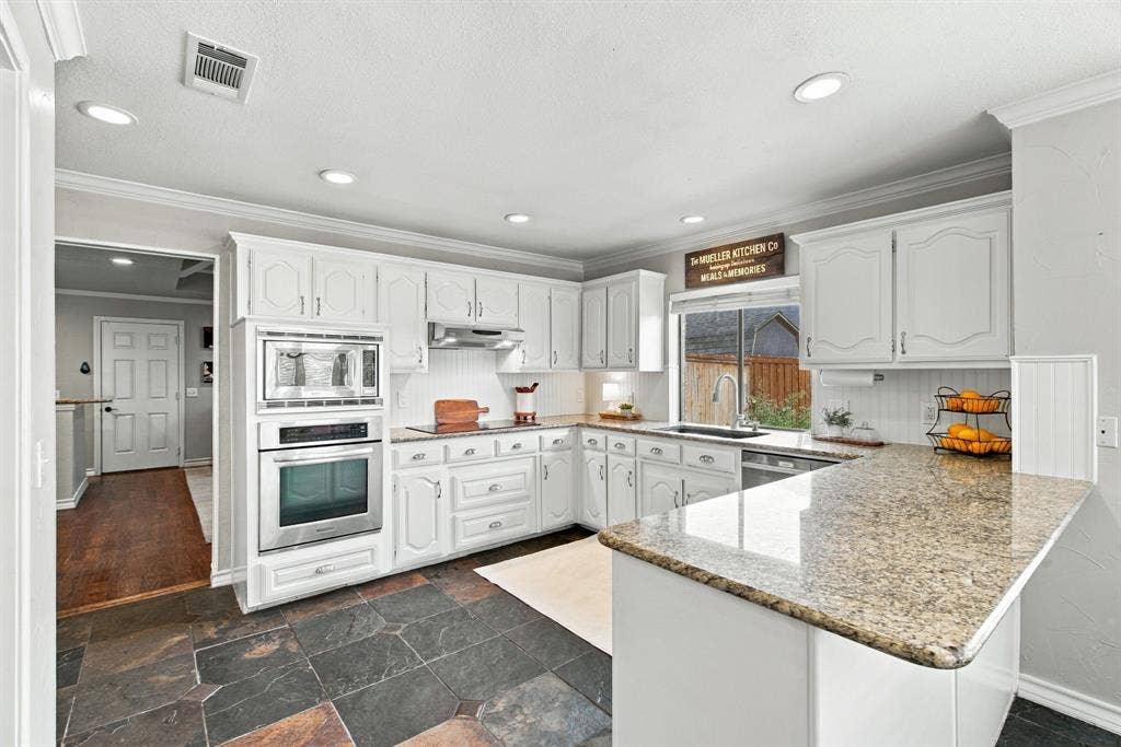 208 Steamboat Drive, Coppell, TX 75019