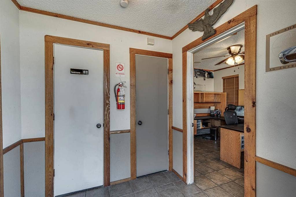 402 W Belt Line Road, Cedar Hill, TX 75104 402 W Belt Line Road, Cedar Hill, TX 75104