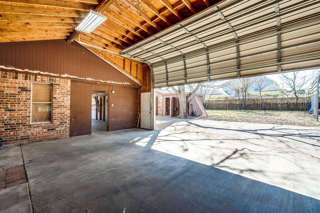 402 W Belt Line Road, Cedar Hill, TX 75104 402 W Belt Line Road, Cedar Hill, TX 75104