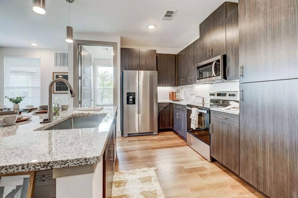 3400 Firewheel Parkway, #02-206, Garland, TX 75040 Up to 8 weeks Free on Select Units!