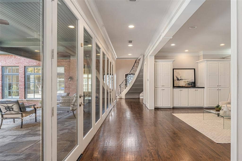 7404 Glen Albens Circle, Dallas, TX 75225 7404 Glen Albens Circle, Dallas, TX 75225