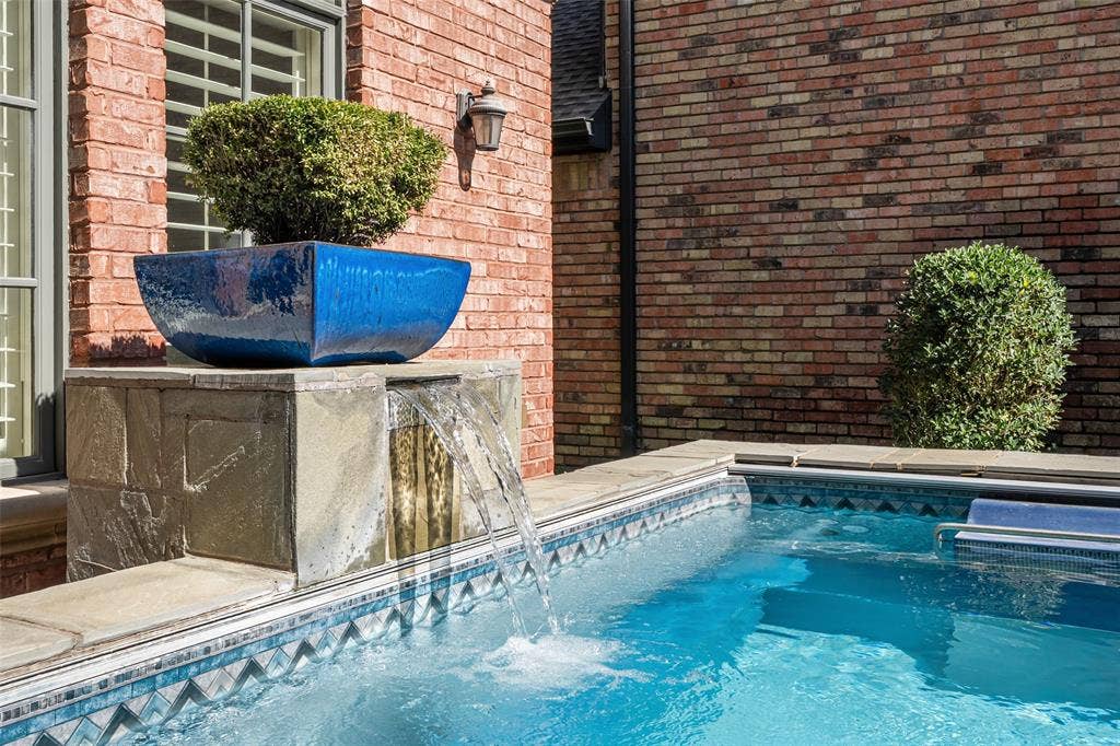 7404 Glen Albens Circle, Dallas, TX 75225 7404 Glen Albens Circle, Dallas, TX 75225