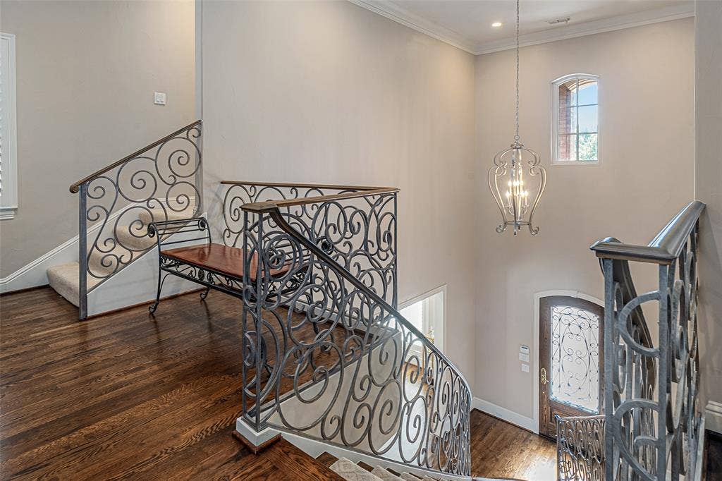 7404 Glen Albens Circle, Dallas, TX 75225 7404 Glen Albens Circle, Dallas, TX 75225