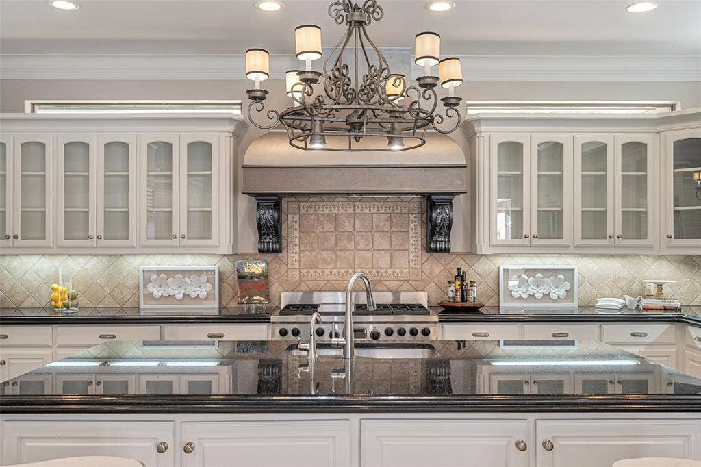 7404 Glen Albens Circle, Dallas, TX 75225 7404 Glen Albens Circle, Dallas, TX 75225