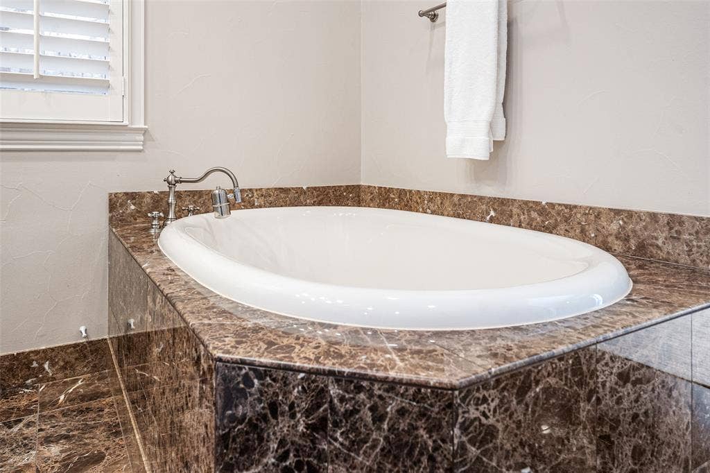 7404 Glen Albens Circle, Dallas, TX 75225 7404 Glen Albens Circle, Dallas, TX 75225