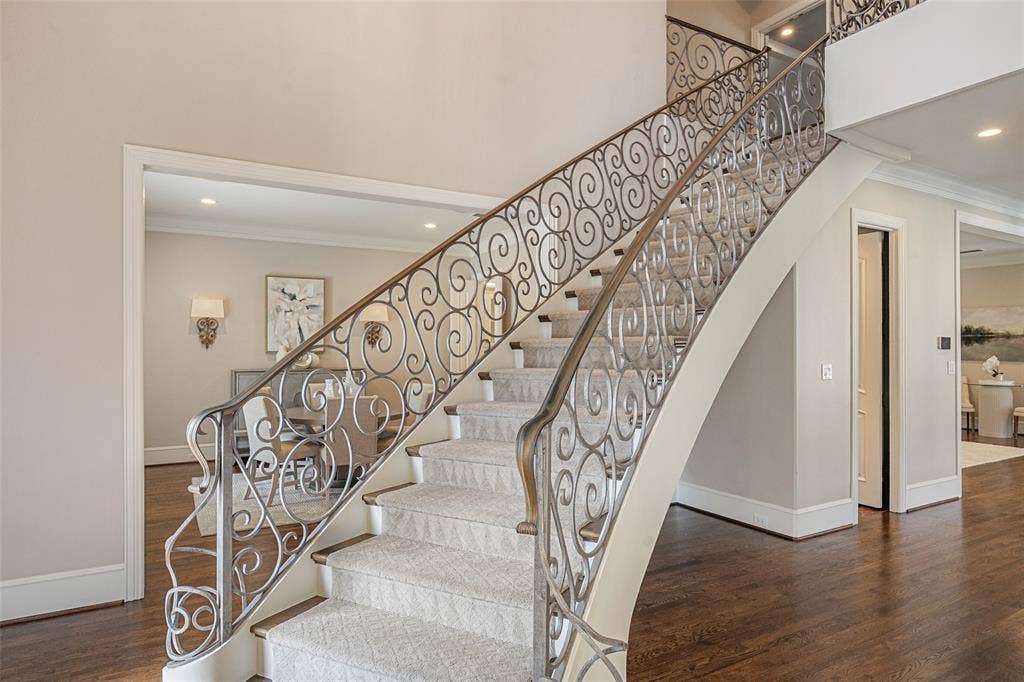 7404 Glen Albens Circle, Dallas, TX 75225 7404 Glen Albens Circle, Dallas, TX 75225