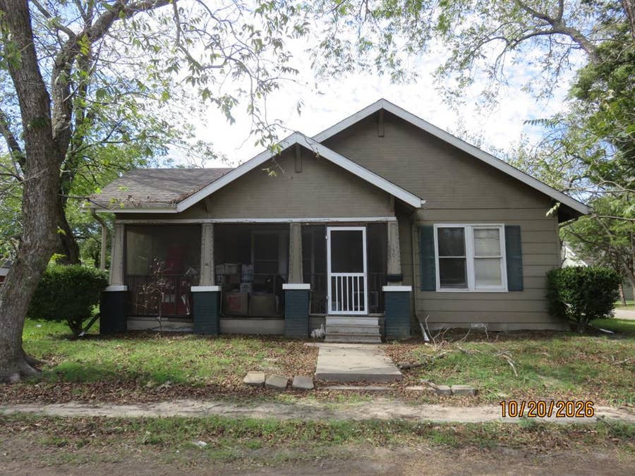 Property photo for 1501 Division Street, Commerce, TX