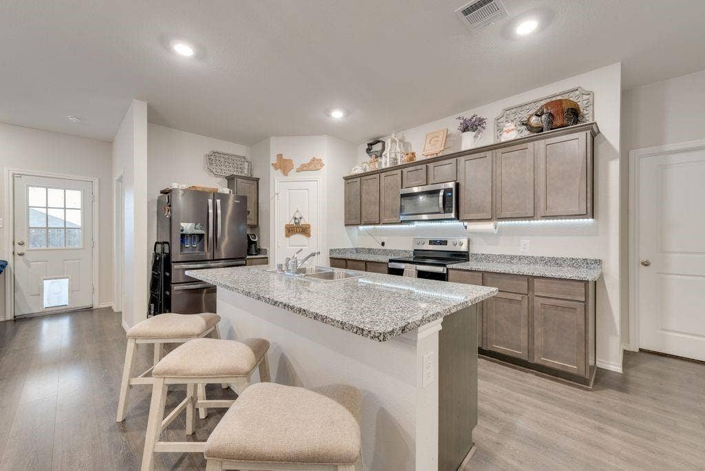 4503 Stardust Way, Forney, TX 75126 4503 Stardust Way, Forney, TX 75126